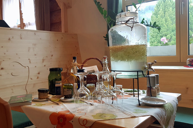 Kräuter Apéro Tisch